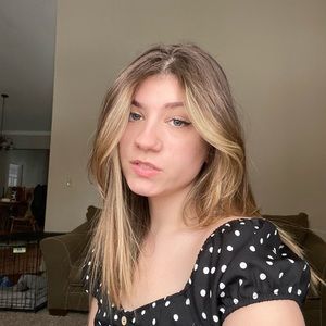 Meet your Posher, Christa